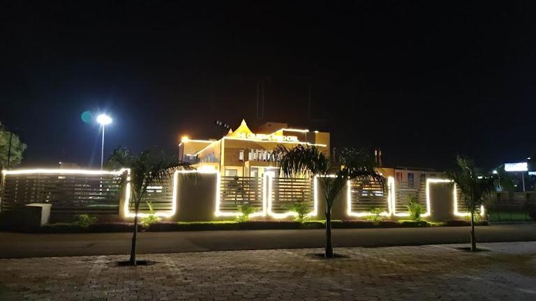 The Celestial Park, Bhopal Hotel Exterior photo